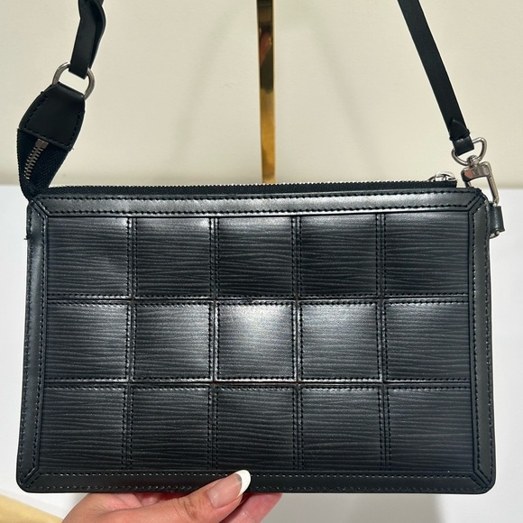 Louis Vuitton Black Epi Stretch Delmonico Pochette - Picture 2 of 11